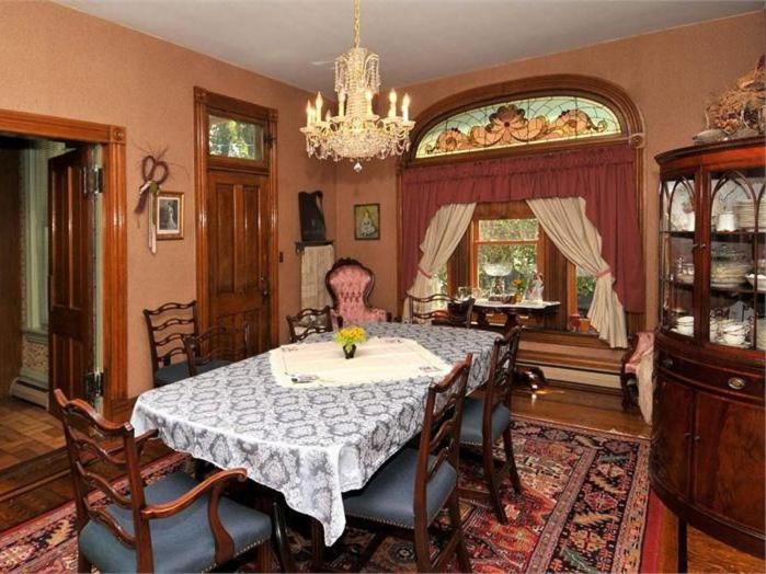 クリアフィールド ビクトリアン ロフト ベッド＆ブレックファースト Bed & Breakfast エクステリア 写真