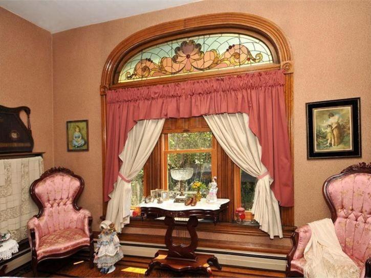 クリアフィールド ビクトリアン ロフト ベッド＆ブレックファースト Bed & Breakfast エクステリア 写真